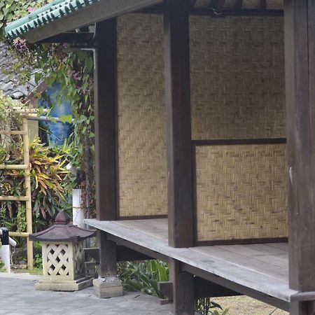 Villa Yukie Senggigi Montongbuwoh Exterior foto