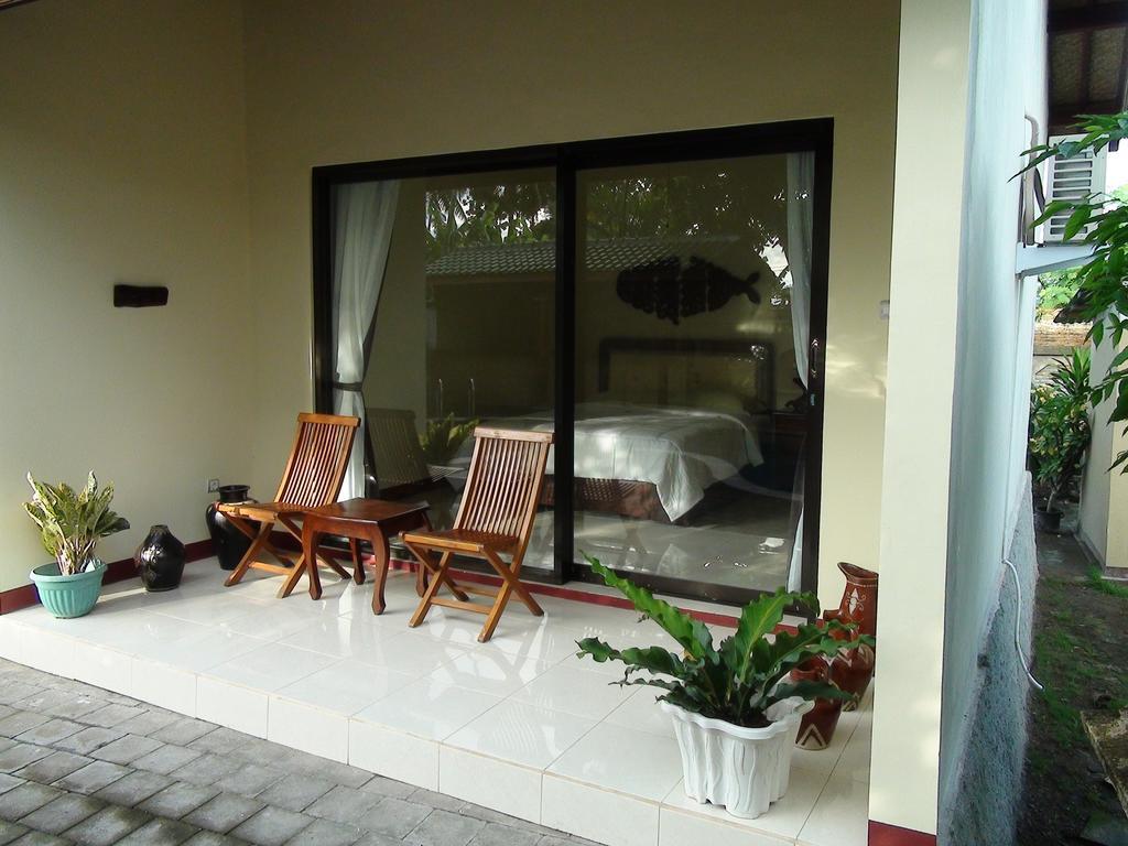 Villa Yukie Senggigi Montongbuwoh Habitación foto