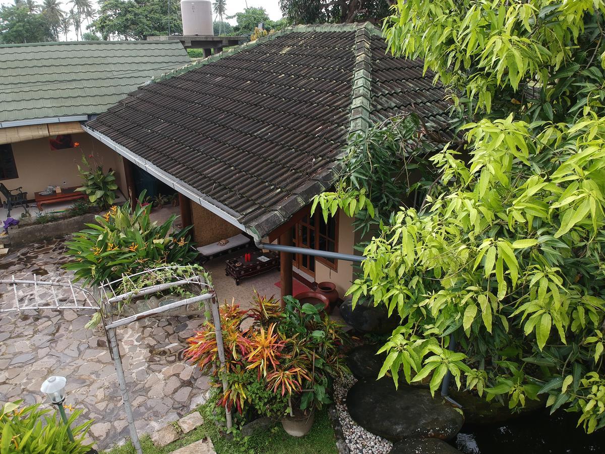 Villa Yukie Senggigi Montongbuwoh Exterior foto